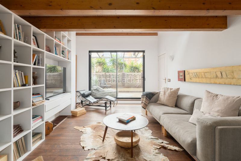 Foto b3e11c0b-52f2-49b4-8c31-7a77f0066b94. Casa amb calefacció piscina a Putget - Farró Barcelona
