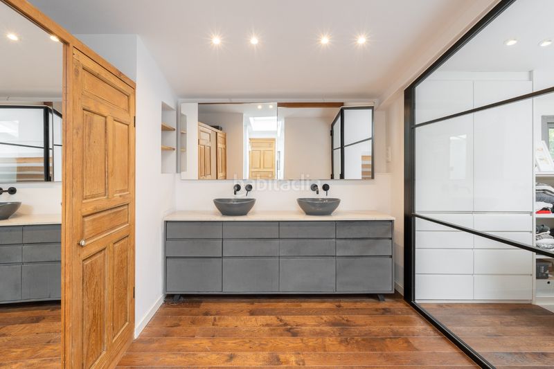 Foto ed95d439-6807-4f10-8467-0fbc112122a6. Casa amb calefacció piscina a Putget - Farró Barcelona