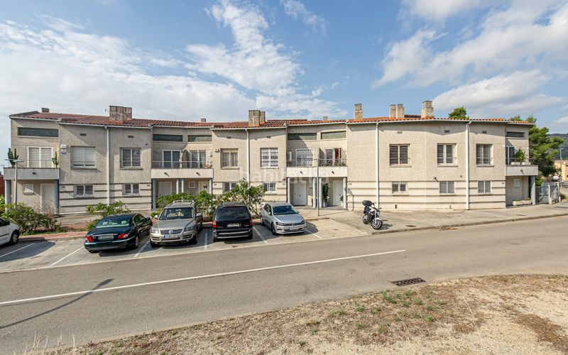 Foto 0c50fa06-9b37-4f65-8612-48a5e07f9035. Casa amb calefacció aparcament piscina a Vilassar de Dalt