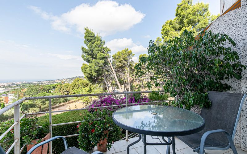Foto 2dc6226a-7b49-4e6a-8a5d-be0175943eed. Casa amb calefacció aparcament piscina a Vilassar de Dalt