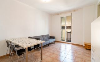 Pis  Victoria. Piso en venta en reus con 2 habitaciones y balcón, tarragona