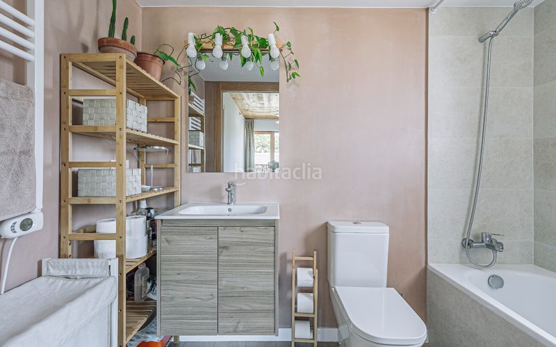 Foto c17eb193-d4ff-4a88-bb72-bbe2bf6f455b. Pis amb calefacció aparcament piscina a Dosrius poble Dosrius