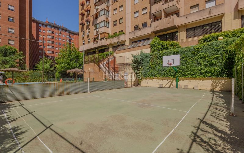 Foto d5fcb796-3d57-4d62-ae67-2281475e35a8. Pis amb calefacció piscina a Peñagrande Madrid