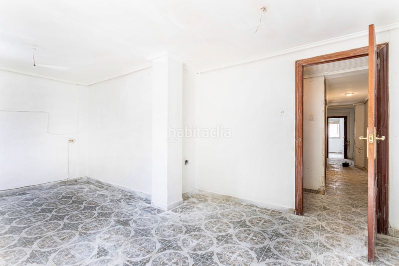 Foto ff93d626-0362-4833-bbb1-c49c208fa535. Pis a L´Illa Perduda Valencia