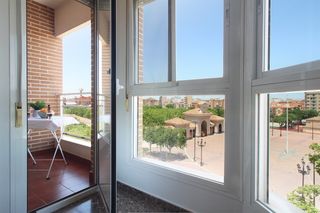 Pis  Feria. Piso en venta en el pincho de la feria de 3 habitaciones con esp