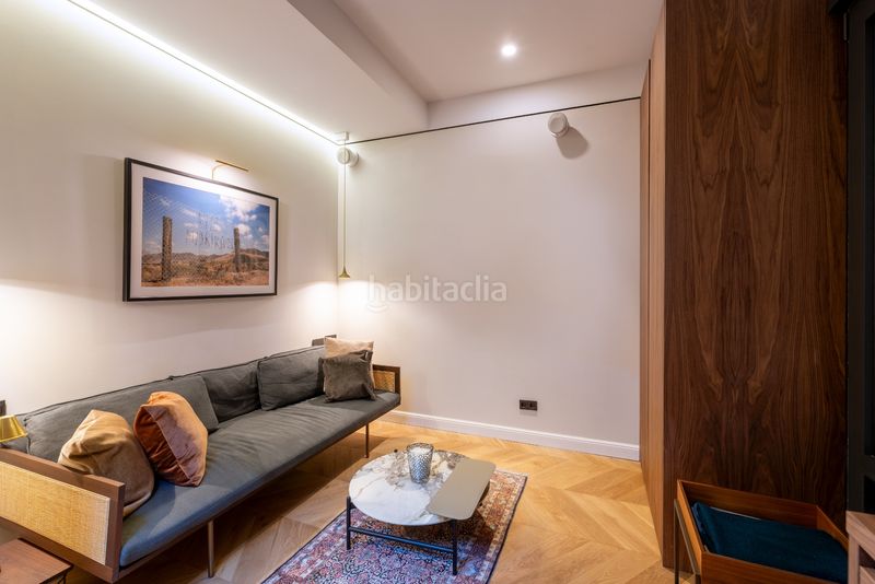 Foto fb619ec6-3b0d-4c02-a124-5d32f58fdc9a. Pis amb calefacció a Jerónimos Madrid