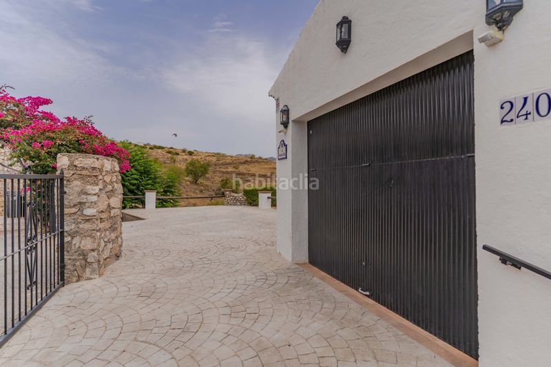 Foto 5d3352c1-6a0f-414e-aec7-af1dd0f592c4. Casa amb calefacció aparcament piscina a Monte los Almendros - El Pargo - Costa Aguilera Salobreña