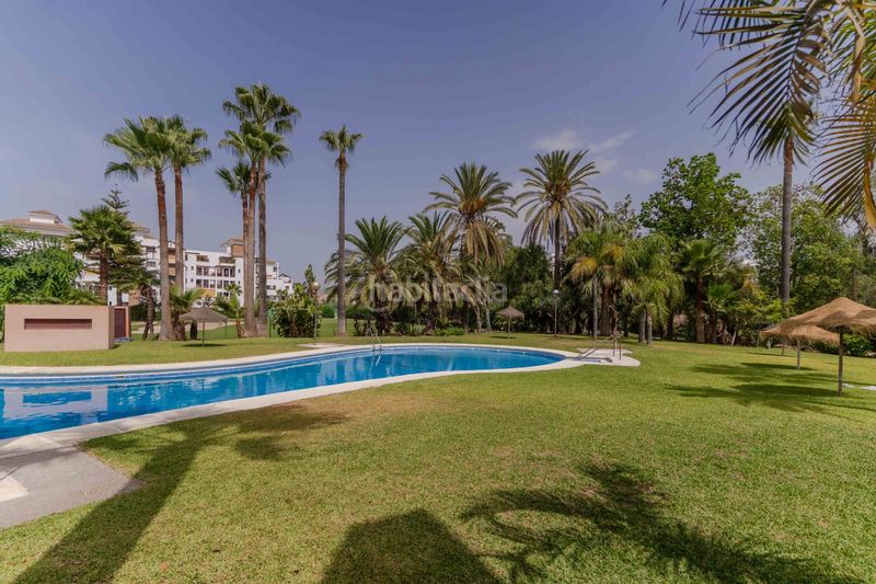 Foto 17826d9f-ed8a-4ec7-b466-ef08cca673d1. Casa amb calefacció aparcament piscina a Playa de Granada Motril