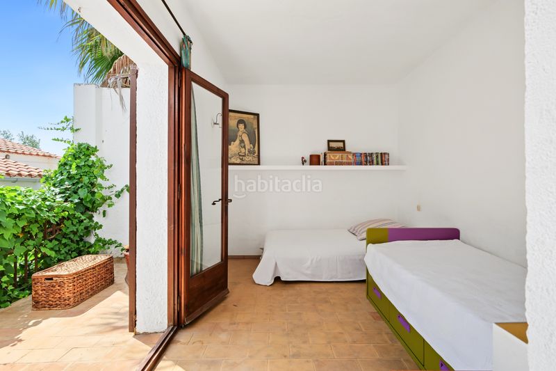 Foto 491e499b-1999-4655-8bf7-ffa58adef13a. Casa a Eixample Residencial Escala (L´)