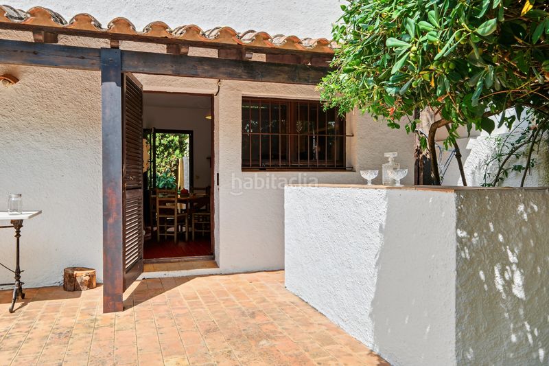 Foto b9e21484-b842-4033-93cd-52e26359847a. Casa a Eixample Residencial Escala (L´)