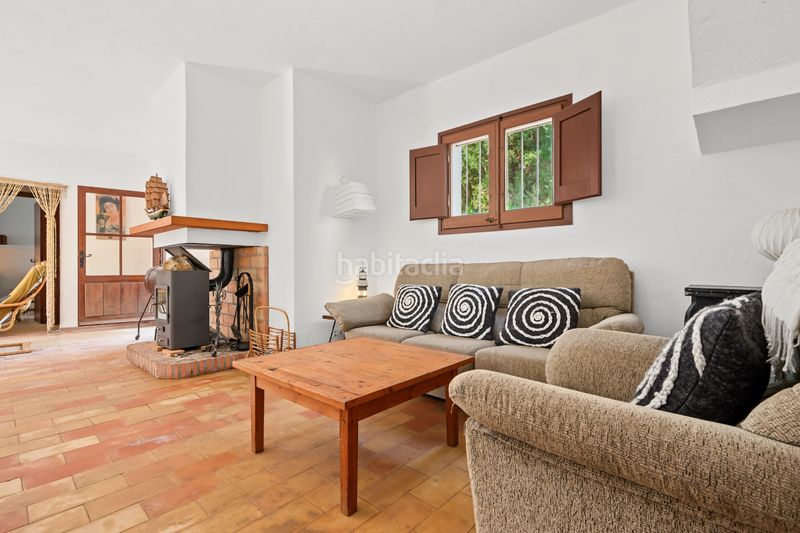 Foto c7365760-8c67-4f7d-a6f3-ca04147353dc. Casa a Eixample Residencial Escala (L´)