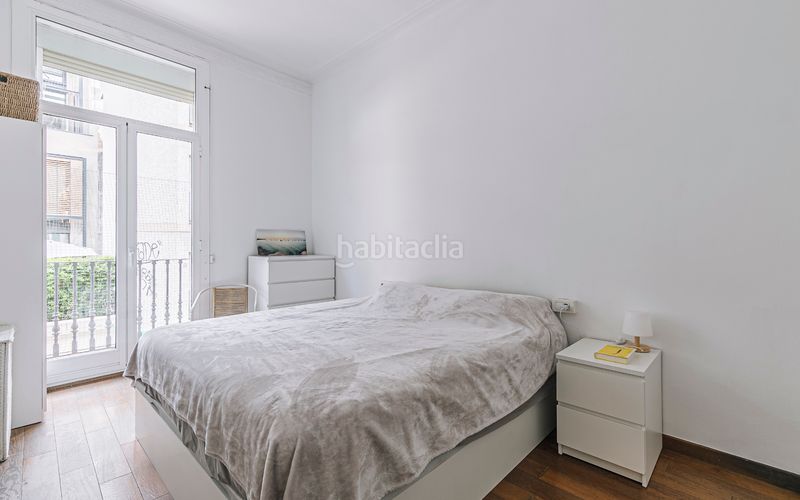 Foto 7e0eef15-b62e-4960-ace0-6f099b3e8c97. Pis amb calefacció a Vila de Gràcia Barcelona