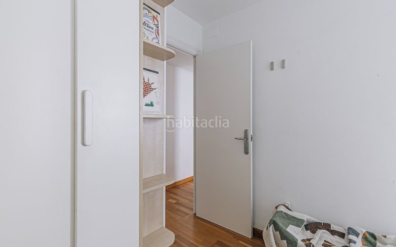 Foto c35bdd88-ee64-44ac-8e96-4219a867f275. Àtic a Can Baró Barcelona