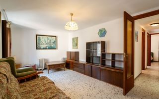 Casa a Vallmoll. Casa en venta en vallmoll con 6 habitaciones y 4 plantas, tarrag