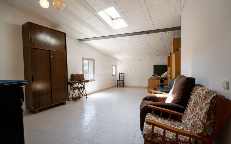 Foto eef59d3f-9591-4469-941b-da6d52a4b3fa. Casa amb aparcament a Vallmoll