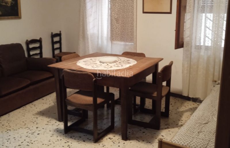 Foto f79ba210-3102-47a9-b7e4-ace235aba2ee. Casa amb aparcament a Vallmoll