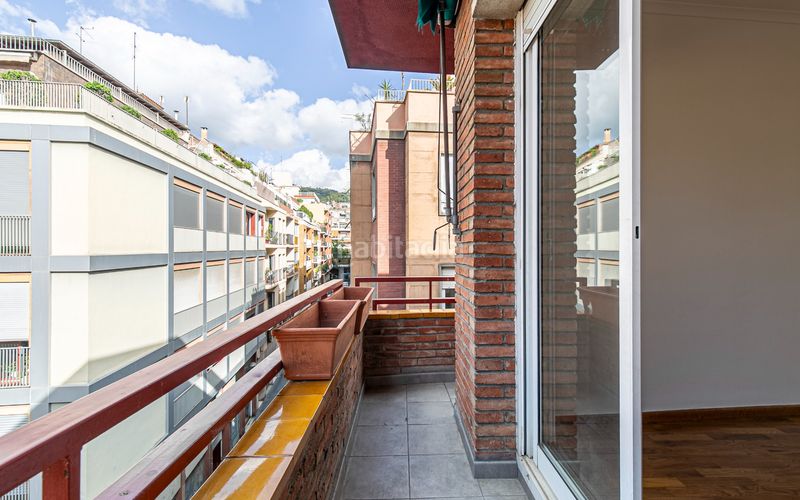 Foto 24d83e14-3f20-49e1-a846-b4b73d26a881. Pis amb calefacció a Putget - Farró Barcelona