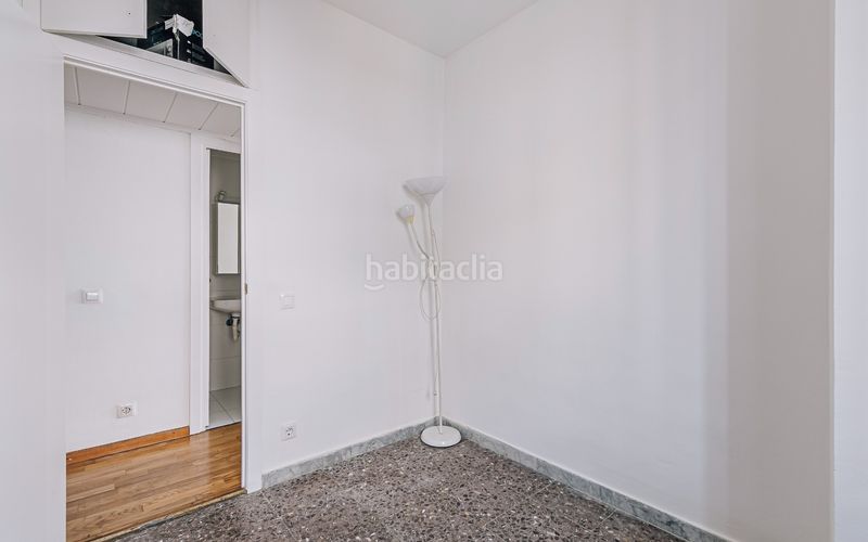 Foto bf0b9bf1-2d19-4abd-b1a8-61a54945d438. Pis amb calefacció a Putget - Farró Barcelona