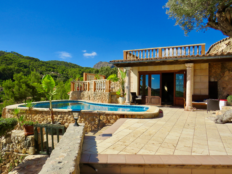 Foto 13cb6631-3570-423f-8a5f-b261fe19f470. Masía en Andratx Andratx