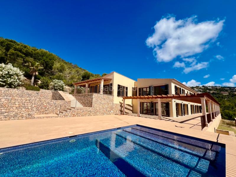 Foto 15a4bbde-669e-4aba-b64c-ef4c3153c25b. Chalet avec chauffage parking piscine dans port d´Andratx Andratx