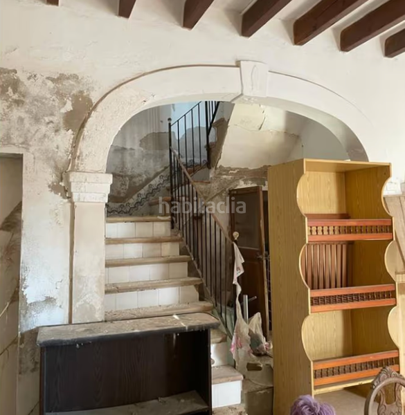 Foto 09ab28f8-a8c8-403c-b6f5-13f6909d7db9. Casa adossada amb aparcament a Andratx Andratx