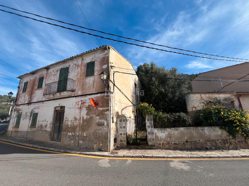 Foto 4ca6ad30-1365-4e59-8d78-de11e5617924. Casa adossada amb aparcament a Andratx Andratx