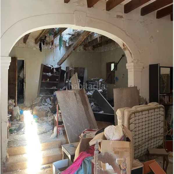 Foto 746f7e25-4373-444f-9a6f-3ead7b9360c8. Casa adossada amb aparcament a Andratx Andratx