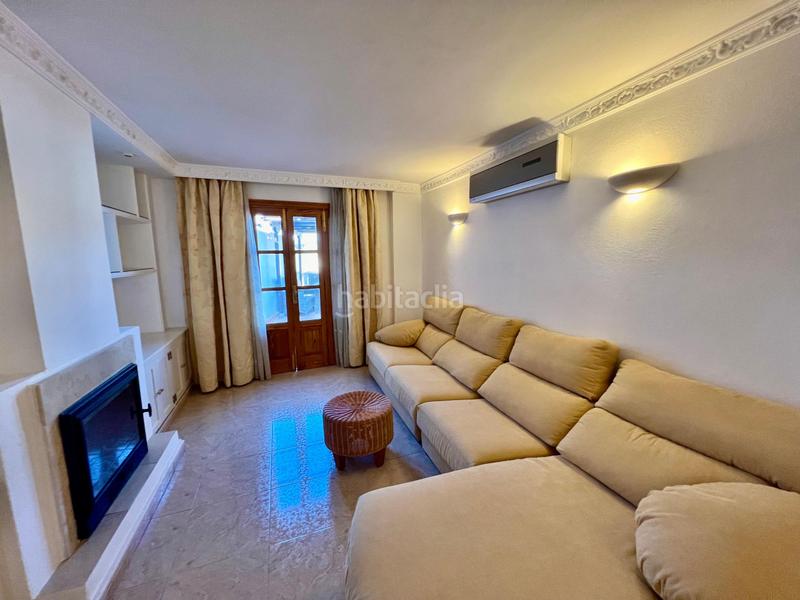 Foto e53d6dfc-6523-4fdc-8b42-89e84f09cdb5. Alquiler casa  de pueblo de con parking y mucha terraza en Andratx