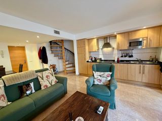 Zweistöckige Wohnung in Port D´Andratx. Dúplex en el centro
