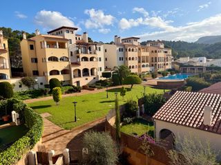 Lloguer Planta baixa a Sant Elm. Moderno piso con vistas al mar, piscina y grandes terrazas