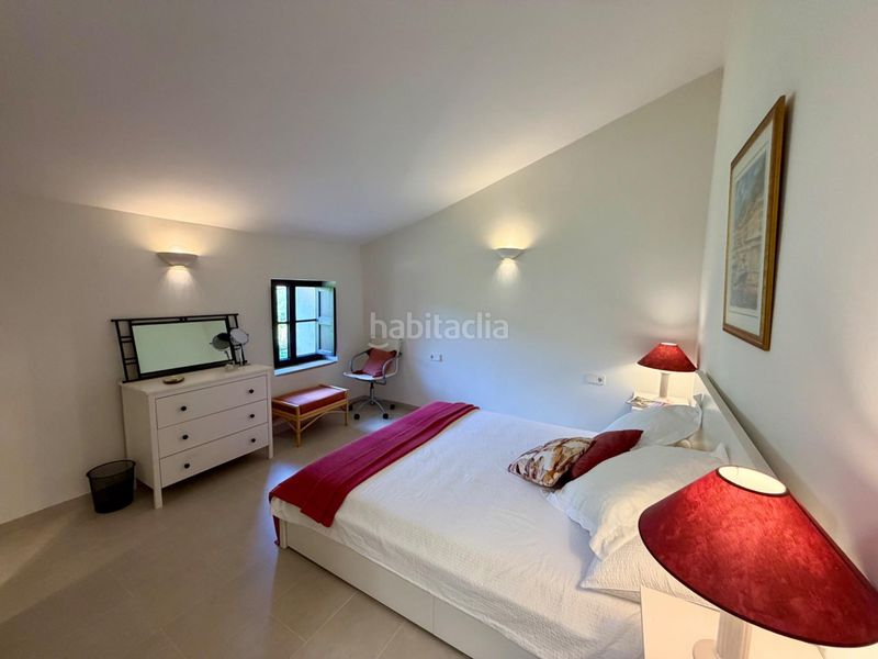 Foto bddf2983-5839-4e65-b255-58028013deb2. Casa aparellada amb calefacció aparcament a Andratx Andratx
