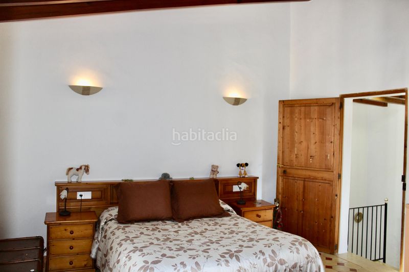 Foto a98f3cea-f8d3-458c-a5b4-705bceb8ecd3. Casa adossada amb calefacció aparcament piscina a Andratx