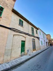 Bauernhof in Andratx. Casa de pueblo con encanto para reformar