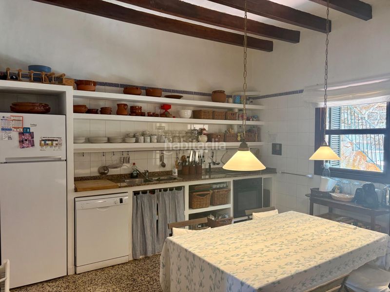 Foto edf0d621-88a4-4825-86df-e6d3e6d289e6. Casa aparellada amb calefacció a Andratx Andratx
