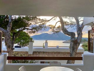 Appartement  Carrer cala es conills 42. Apartamento con vistas al mar y la dragonera