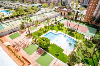 Apartament en Juzgados - Plaza de Toros. Piso luminoso en el centro de benidorm