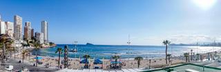 Appartement in Playa Levante. Amplio apartamento en primera línea en benidorm