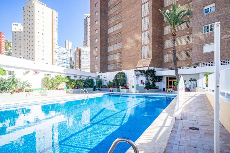 Foto 9dbe9619-047e-4762-ba84-422b3df1025b. Piccolo appartamento con piscina in Playa Levante Benidorm