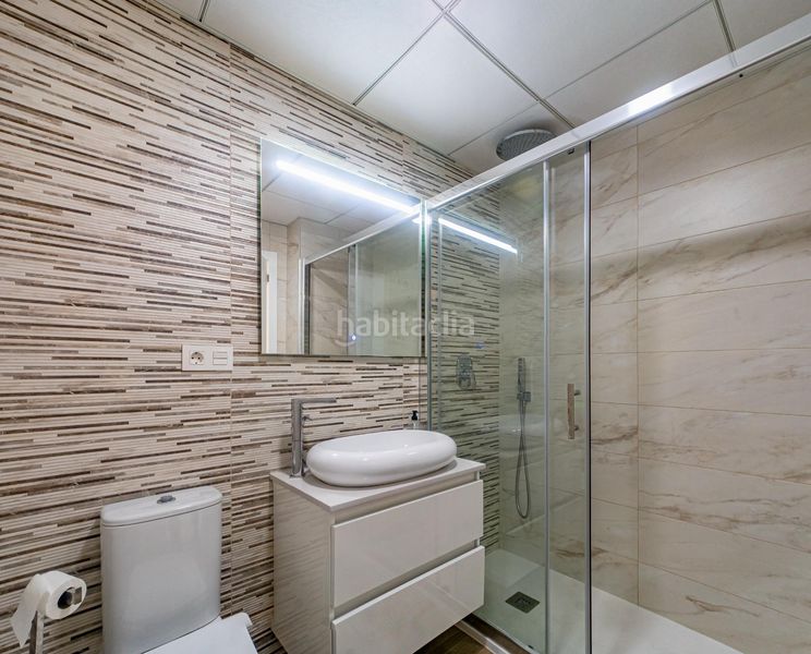 Foto 0aa91354-46b7-4c34-beb9-2ff957d48621. Àtic amb calefacció aparcament piscina a balcón de Finestrat-terra marina Finestrat