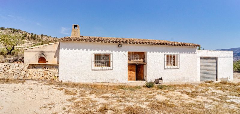 Foto 4fe990e6-d280-4548-9fd3-0c3d7c32050d. Casa amb aparcament a Relleu