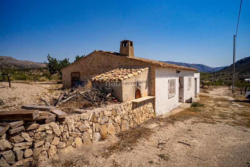 Foto 838f271a-4cc4-4966-b795-723401742ae9. Casa amb aparcament a Relleu