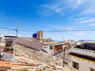 Masia a Callosa d´en Sarrià. Casa de pueblo reformada