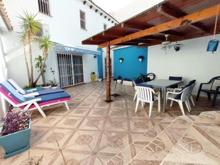 Casa en Pueblo-Ubanizaciones. Casa grande en pleno centro de alfaz del pi