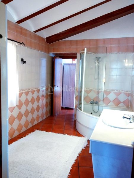 Foto 4f8734b1-3d7d-4bec-abb4-7c875f56d05d. Casa amb aparcament a Pueblo-Ubanizaciones Alfàs del Pi (l´)