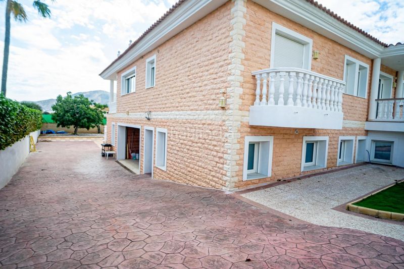 Foto a52ce44f-95b4-4c16-9328-262bb663b5dd. Xalet amb aparcament piscina a Pueblo-Ubanizaciones Alfàs del Pi (l´)