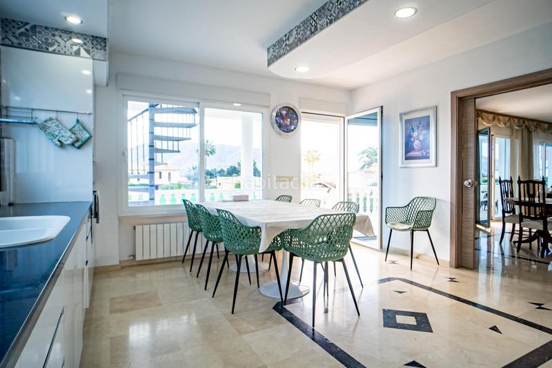 Foto b4815218-4ee2-4134-9dd9-c96d410d78a6. Chalet con riscaldamento parcheggio piscina in Pueblo-Ubanizaciones Alfàs del Pi (l´)