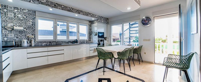 Foto c1e41152-a266-4ec1-91e8-5b128729668c. Xalet amb aparcament piscina a Pueblo-Ubanizaciones Alfàs del Pi (l´)