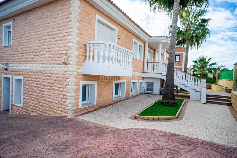 Foto f60f4736-aab1-46c1-b20e-4e5fd575211d. Chalet con riscaldamento parcheggio piscina in Pueblo-Ubanizaciones Alfàs del Pi (l´)