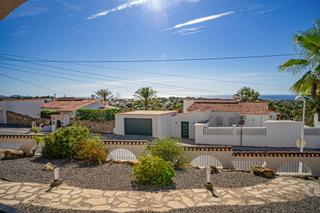 Piccolo appartamento in Cometa. Apartamento con solarium y vistas al mar