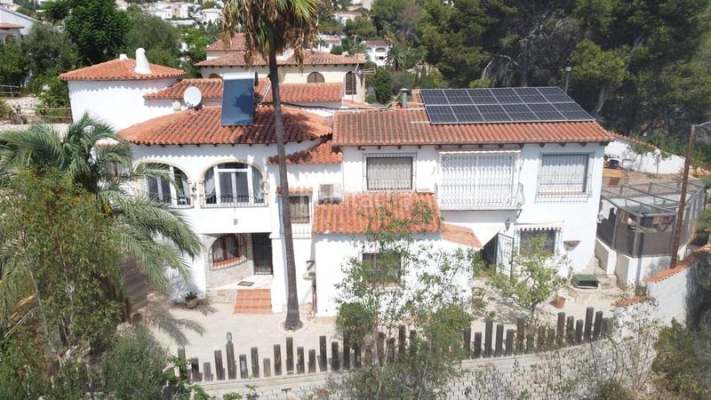 Foto ac1a8ca1-63e7-402f-99dd-ef8ebd9a6879. Xalet amb aparcament piscina a La Viña-Montemar-San Jaime Benissa